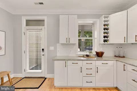 Kitchen - 1519 E Capitol St SE, Washington, DC 20003 photo 3 of 6