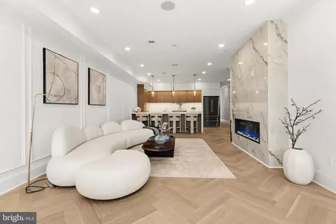 733 Euclid St NW #303, Washington, DC 20001