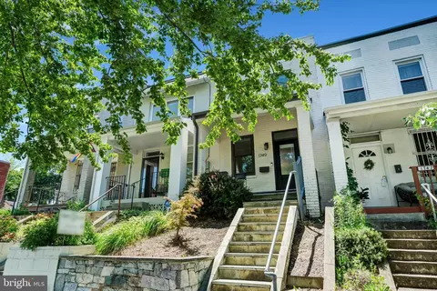 1749 L St NE, Washington, DC 20002