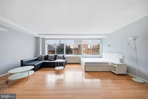922 24th St NW #312, Washington, DC 20037