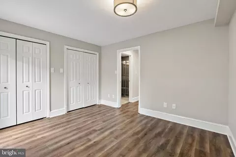 Bedroom - 2011 Hillyer Pl NW, Washington, DC 20009 photo 3 of 3