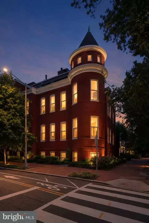 Exterior - 301 G St NE #3, Washington, DC 20002 photo 4 of 4