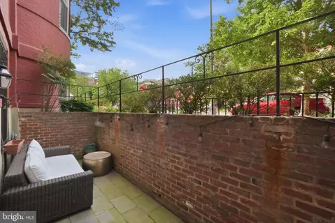 Exterior - 301 G St NE #3, Washington, DC 20002 photo 2 of 4