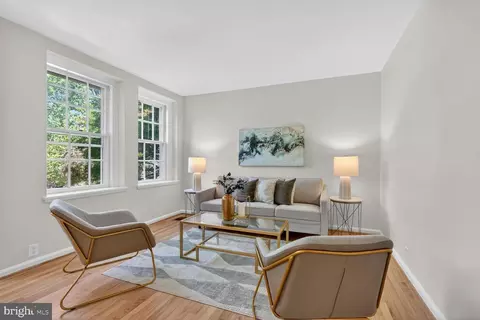 3621 39th St NW #B320, Washington, DC 20016