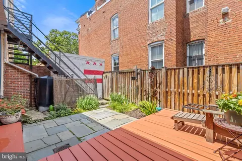 Exterior - 502 G St NE, Washington, DC 20002 photo 5 of 7