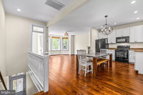 Entry Way - 502 G St NE, Washington, DC 20002 photo 2 of 2