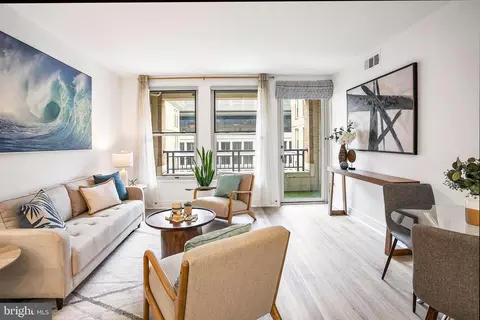 Living - 915 E Street St NW #1105, Washington, DC 20004 photo 1 of 3