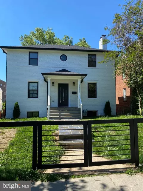2831 Otis St NE, Washington, DC 20018
