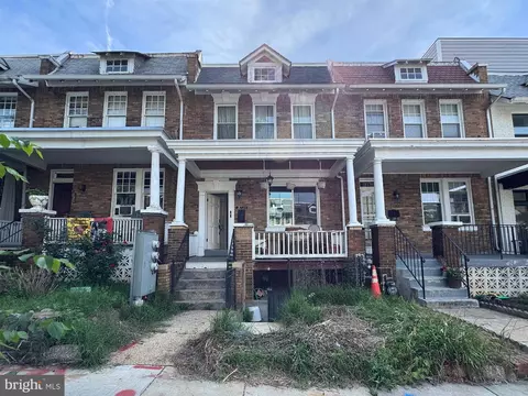 3721 9th St NW, Washington, DC 20010
