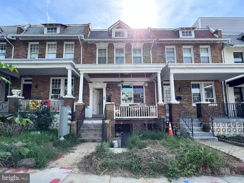 3721 9th St NW, Washington, DC 20010