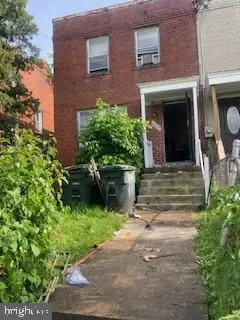 4623 Hillside Rd SE, Washington, DC 20019