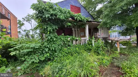 5101 F St SE, Washington, DC 20019