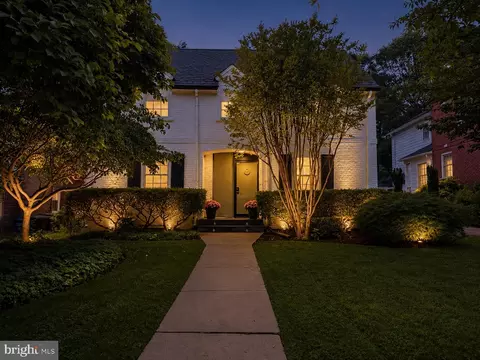 6404 31st Pl NW, Washington, DC 20015