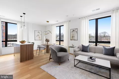 7175 12th St NW #618, Washington, DC 20011