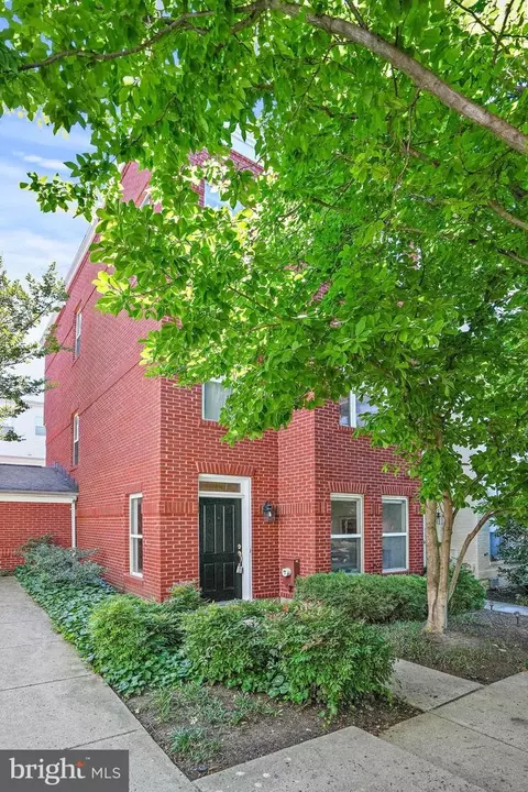 2123 12th Pl NW, Washington, DC 20009 photo 3