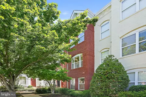 2123 12th Pl NW, Washington, DC 20009 photo 2