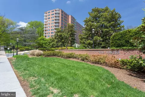 4201 Cathedral Ave NW #212E, Washington, DC 20016