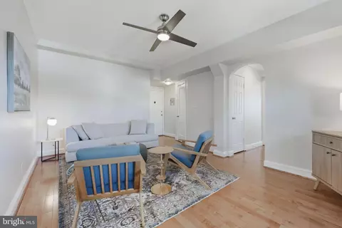 Living - 3925 Davis Pl NW #B7, Washington, DC 20007 photo 1 of 4