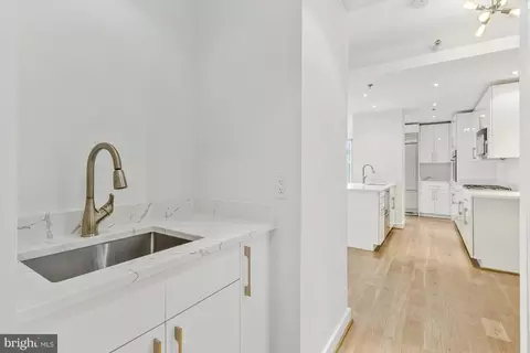 Entry Way - 675 E Street St NW #900, Washington, DC 20004 photo 5 of 5