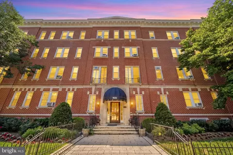 1526 17th St NW #109, Washington, DC 20036