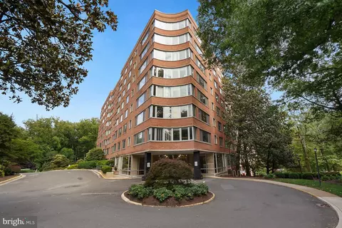 4200 Cathedral Ave NW #614, Washington, DC 20016