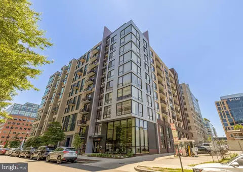37 L St SE #902, Washington, DC 20003