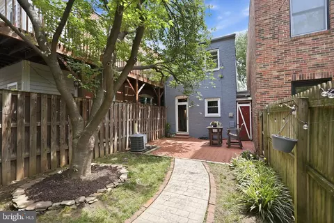315 11th St SE, Washington, DC 20003 photo 26