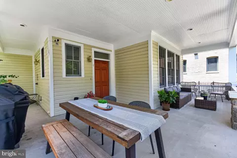 3350 17th St NW #1, Washington, DC 20010