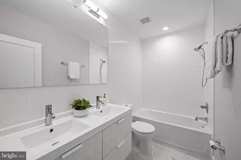 Bath - 1124 4th St NE, Washington, DC 20002 photo 5 of 6