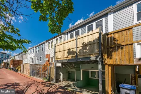 Exterior - 1124 4th St NE, Washington, DC 20002 photo 4 of 4