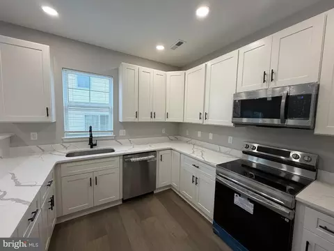 Kitchen - 5002 Kimi Gray Ct SE, Washington, DC 20019 photo 3 of 5