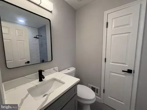 Bath - 5002 Kimi Gray Ct SE, Washington, DC 20019 photo 1 of 3
