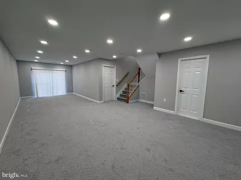 Living - 5002 Kimi Gray Ct SE, Washington, DC 20019 photo 3 of 3