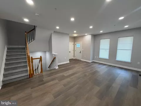 Living - 5002 Kimi Gray Ct SE, Washington, DC 20019 photo 2 of 3