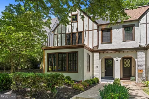 3181 Porter St NW, Washington, DC 20008