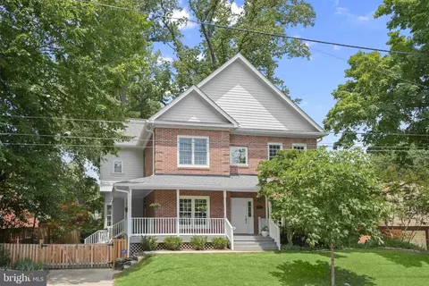 4539 Albemarle St NW, Washington, DC 20016