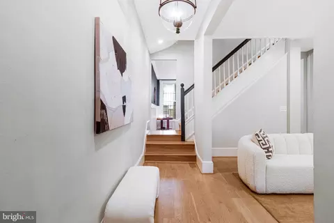 Entry Way - 822 5th St NE, Washington, DC 20002 photo 2 of 6