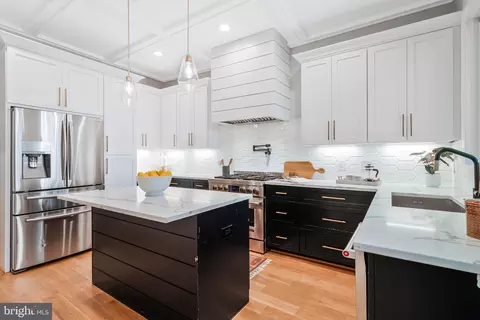 Kitchen - 822 5th St NE, Washington, DC 20002 photo 1 of 4