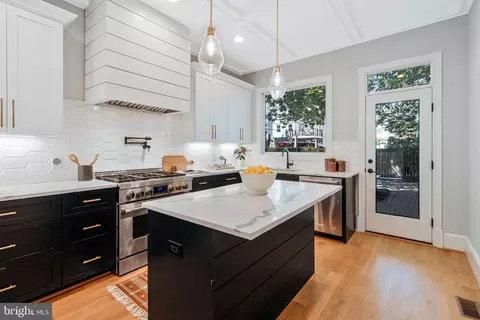 Kitchen - 822 5th St NE, Washington, DC 20002 photo 2 of 4