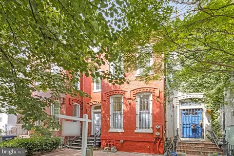 822 5th St NE, Washington, DC 20002