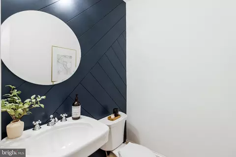 Other - 822 5th St NE, Washington, DC 20002 photo 5 of 11