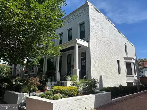 1305 Independence Ave SE, Washington, DC 20003