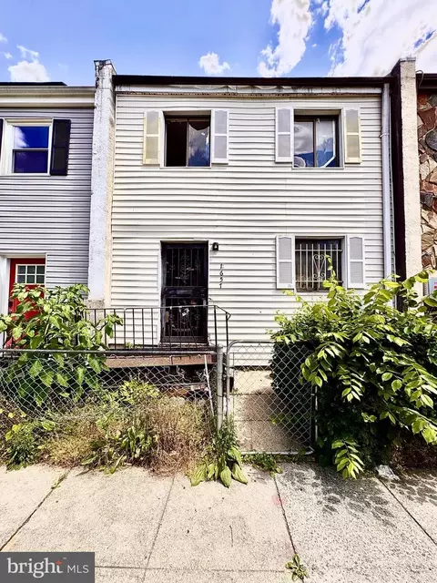 1657 11th Pl NE, Washington, DC 20002 photo 2