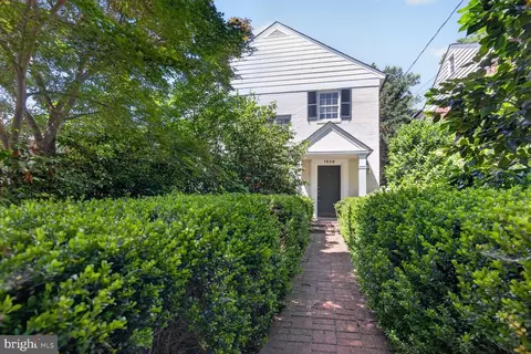 1656 Foxhall Rd NW, Washington, DC 20007