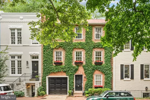 2918 O St NW, Washington, DC 20007