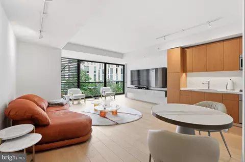 925 H St NW #404, Washington, DC 20001