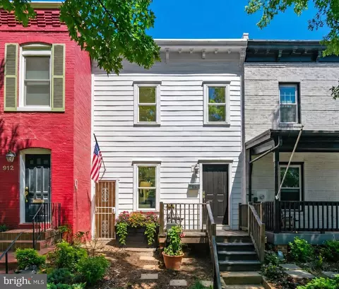 914 15th St SE, Washington, DC 20003