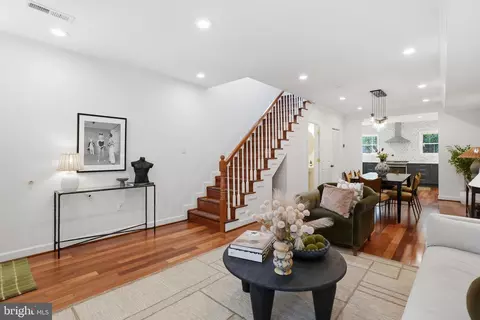 Entry Way - 723 L St NE, Washington, DC 20002 photo 1 of 5