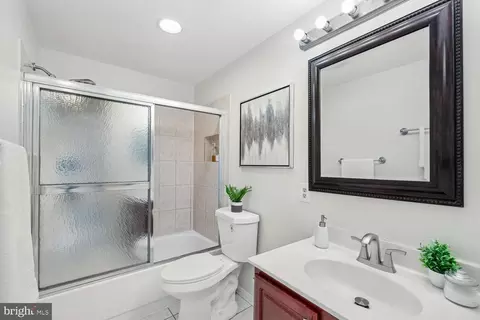 Bath - 1652 Kramer St NE, Washington, DC 20002 photo 2 of 2