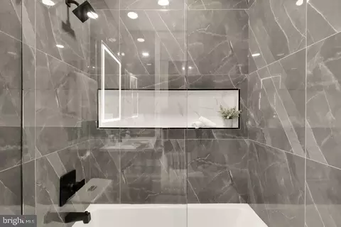 Bath - 2305 Nicholson SE #202, Washington, DC 20020 photo 2 of 4
